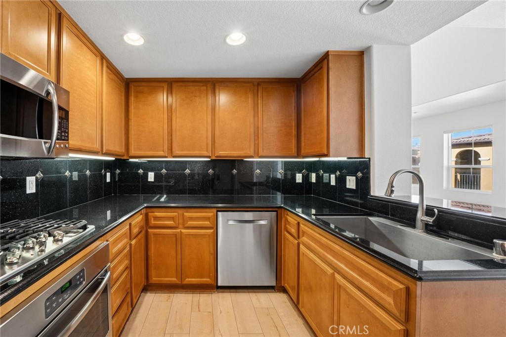27006 Pebble Beach Drive Property Photo 16