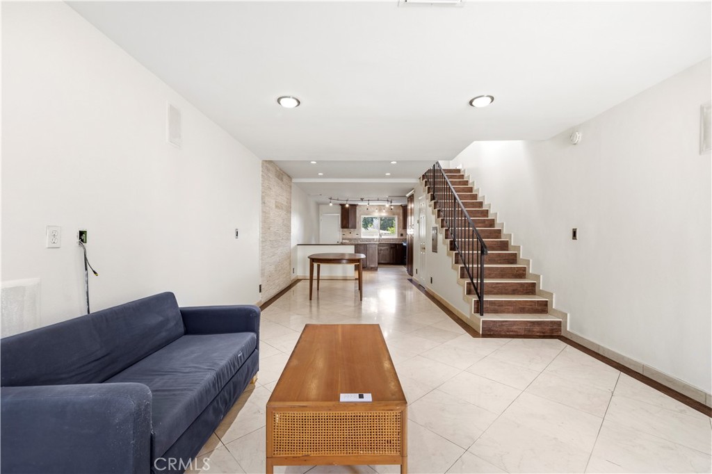 7320 Lennox Avenue D8 Property Photo 16