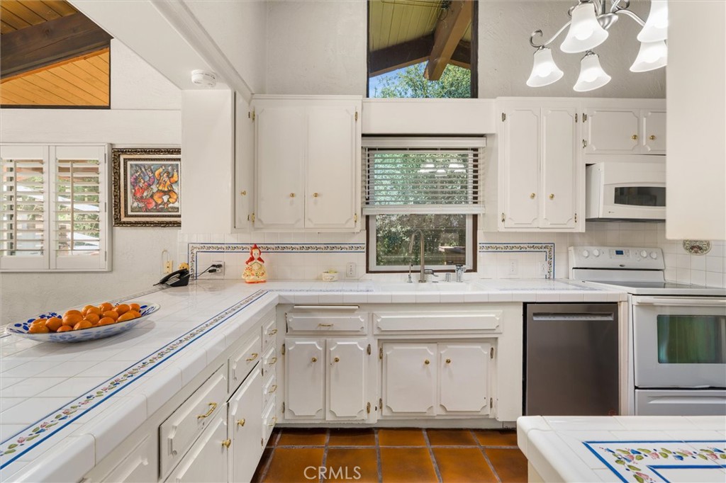 26 Coolwater Road Property Photo 11