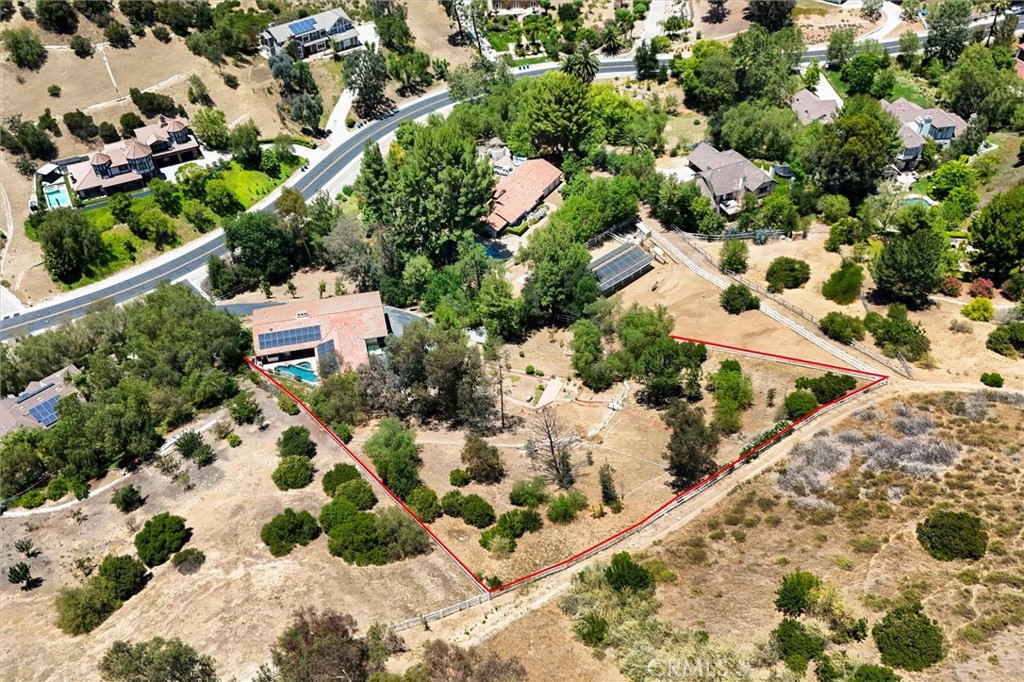 26 Coolwater Road Property Photo 32
