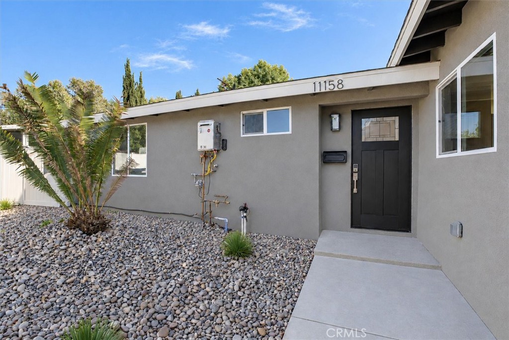 11158 Orion Ave Property Photo 2