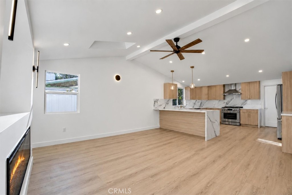 11158 Orion Ave Property Photo 11