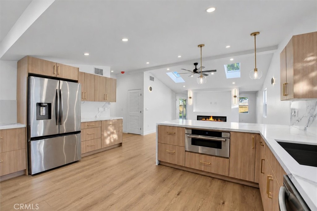 11158 Orion Ave Property Photo 16