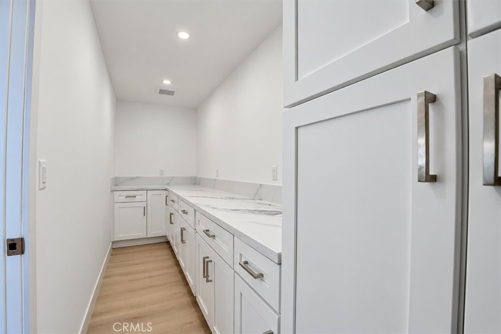 11158 Orion Ave Property Photo 18