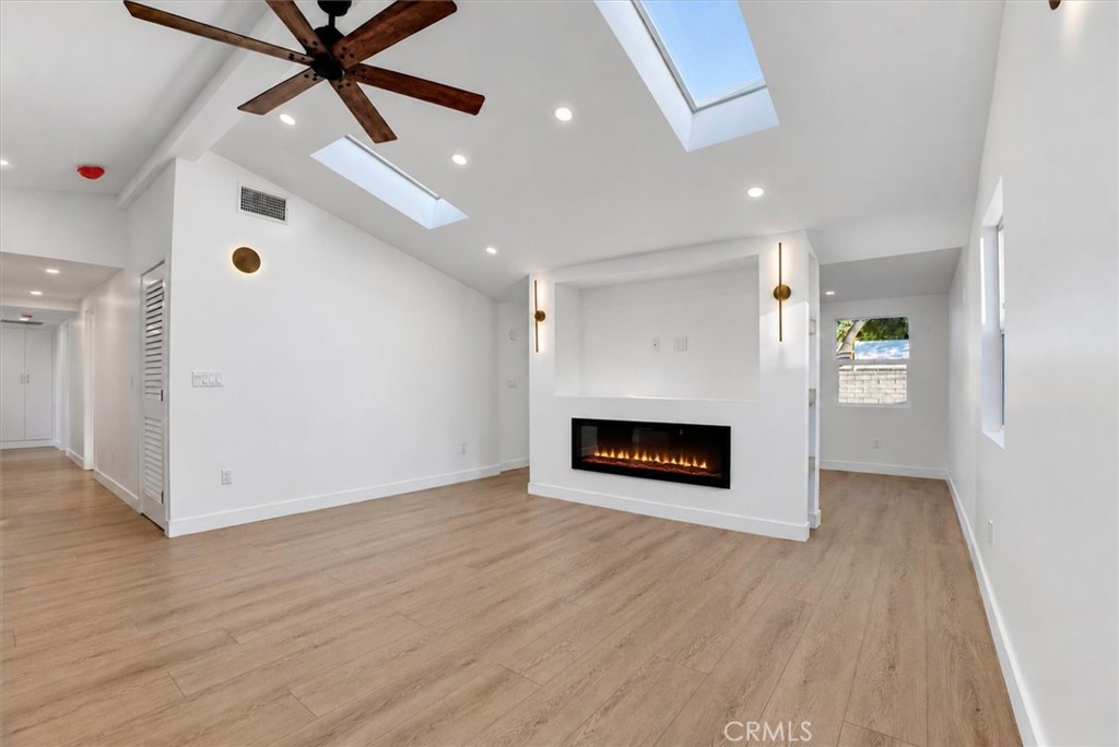 11158 Orion Ave Property Photo 23
