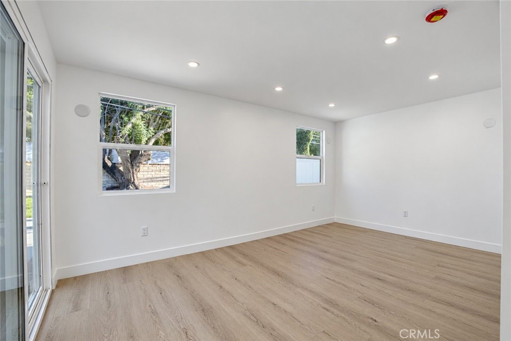 11158 Orion Ave Property Photo 32