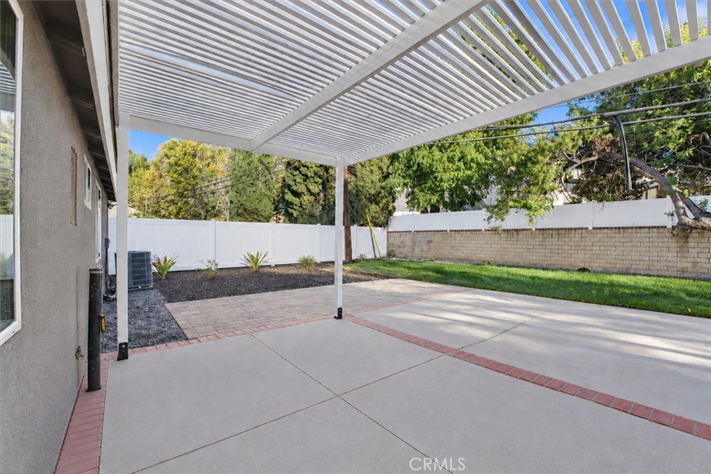 11158 Orion Ave Property Photo 40