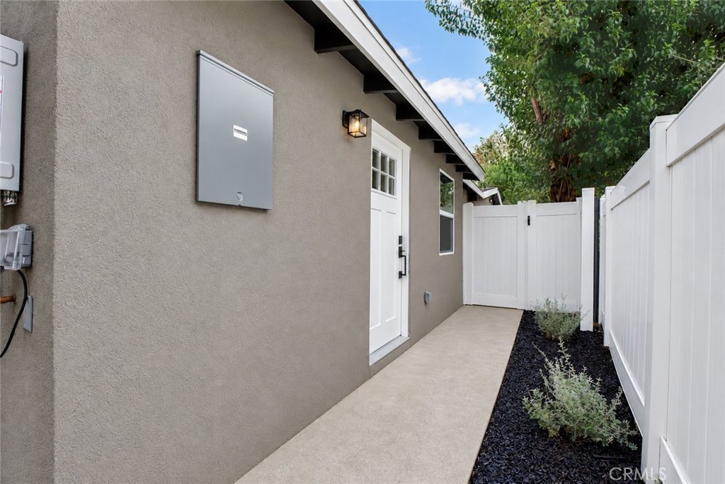 11158 Orion Ave Property Photo 55