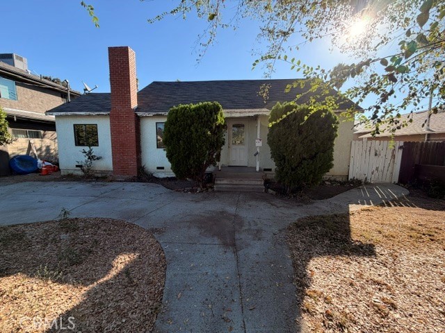 6718 Varna Avenue Property Photo 1