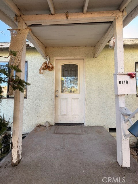 6718 Varna Avenue Property Photo 3