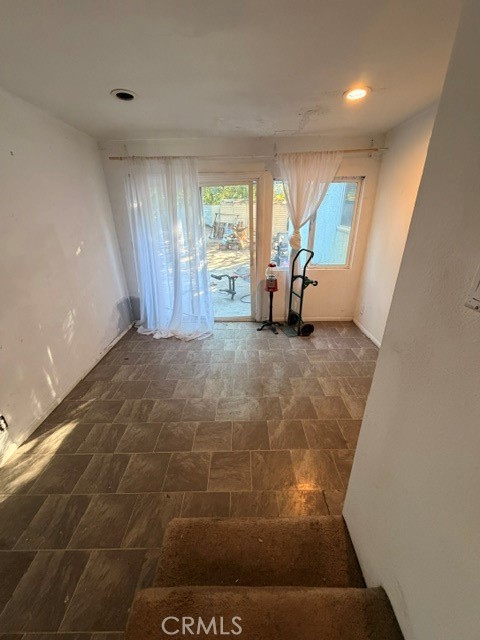 6718 Varna Avenue Property Photo 14