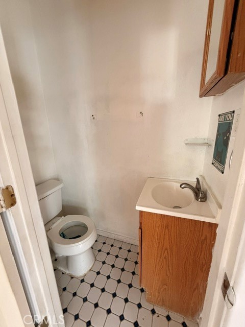 6718 Varna Avenue Property Photo 17