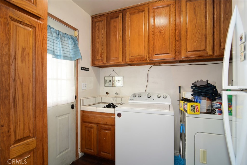 14913 Hubbard Property Photo 10