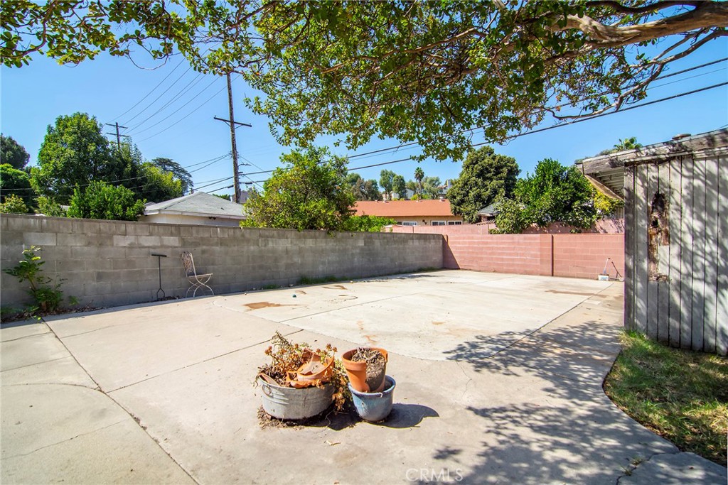 14913 Hubbard Property Photo 16