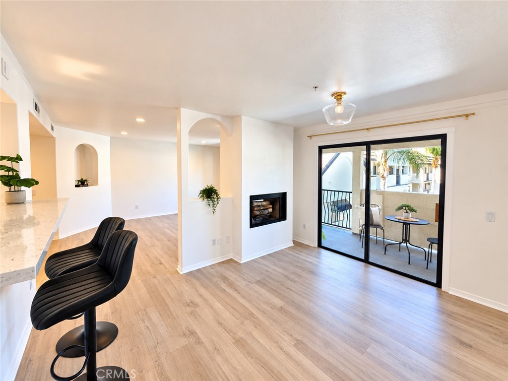 17735 Kinzie Property Photo 4