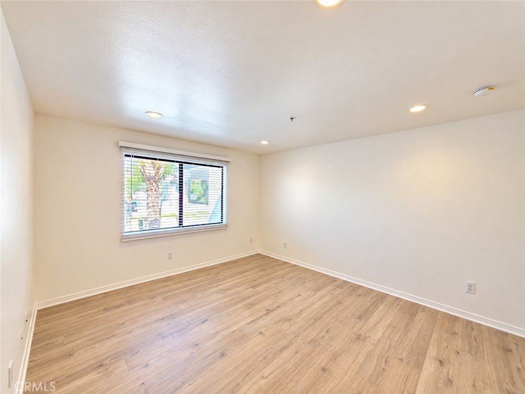 17735 Kinzie Property Photo 10