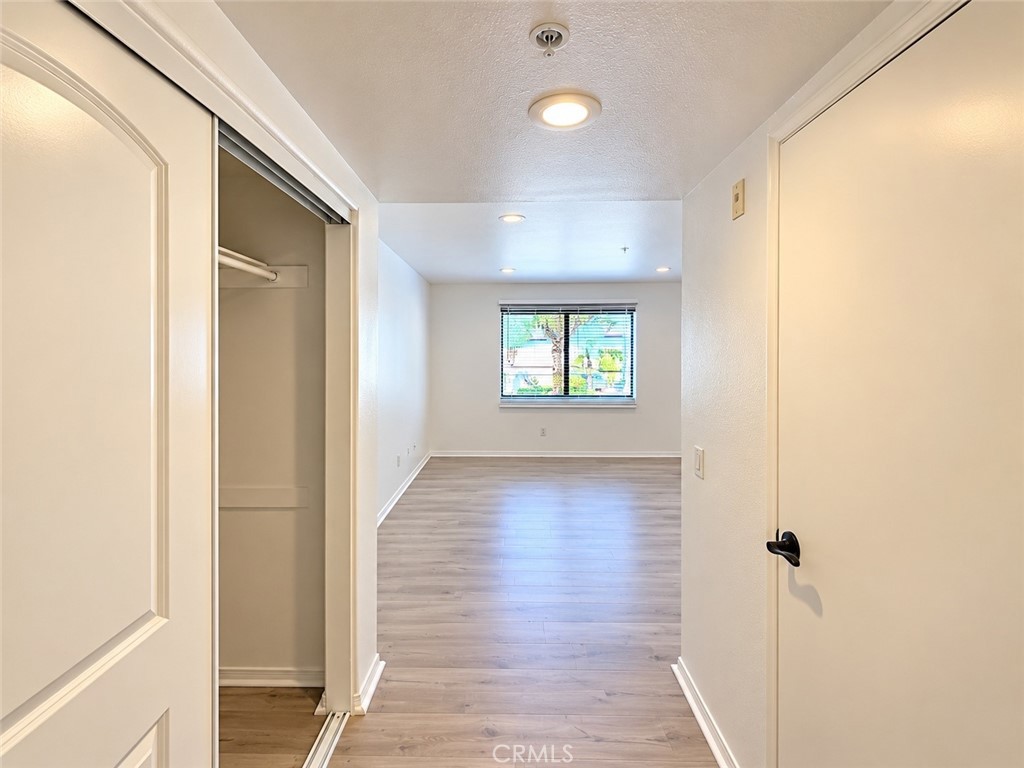 17735 Kinzie Property Photo 12