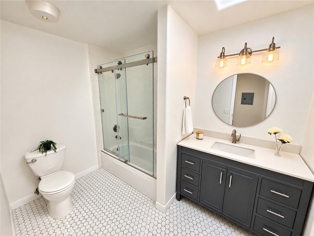 17735 Kinzie Property Photo 15