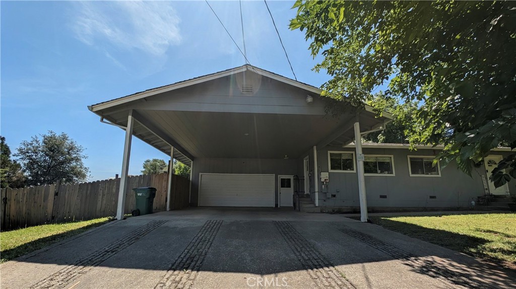 1355 2nd Street Property Photo 1