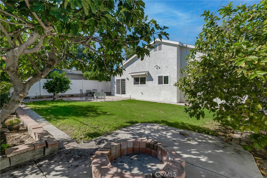17706 Collins Street Property Photo 30
