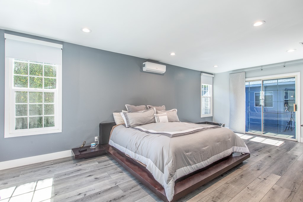 1207 Greenacre Avenue Property Photo 14