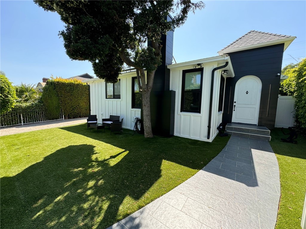 1207 Greenacre Avenue Property Photo 31