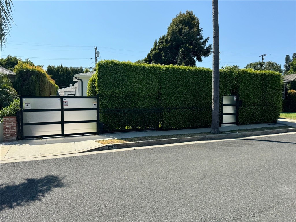 1207 Greenacre Avenue Property Photo 35