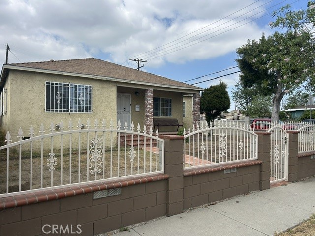 1301 S Castlegate Property Photo 5
