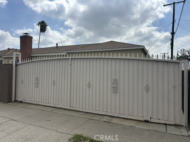 1301 S Castlegate Property Photo 9