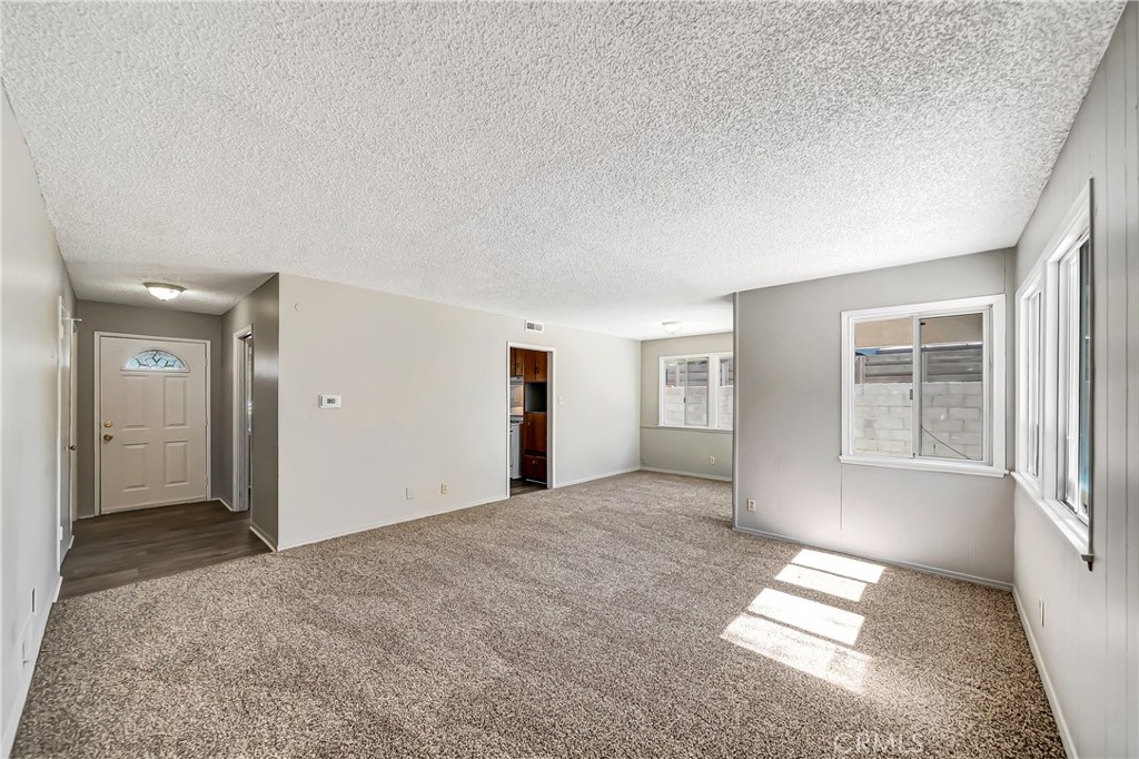 1438 W Avenue H-14 Property Photo 5