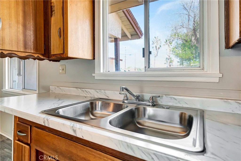 1438 W Avenue H-14 Property Photo 13