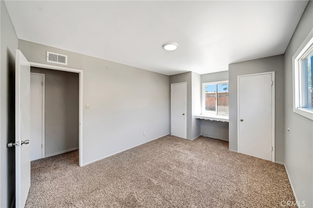 1438 W Avenue H-14 Property Photo 27