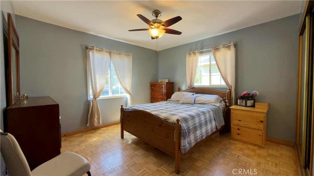 10416 Cayuga Property Photo 8