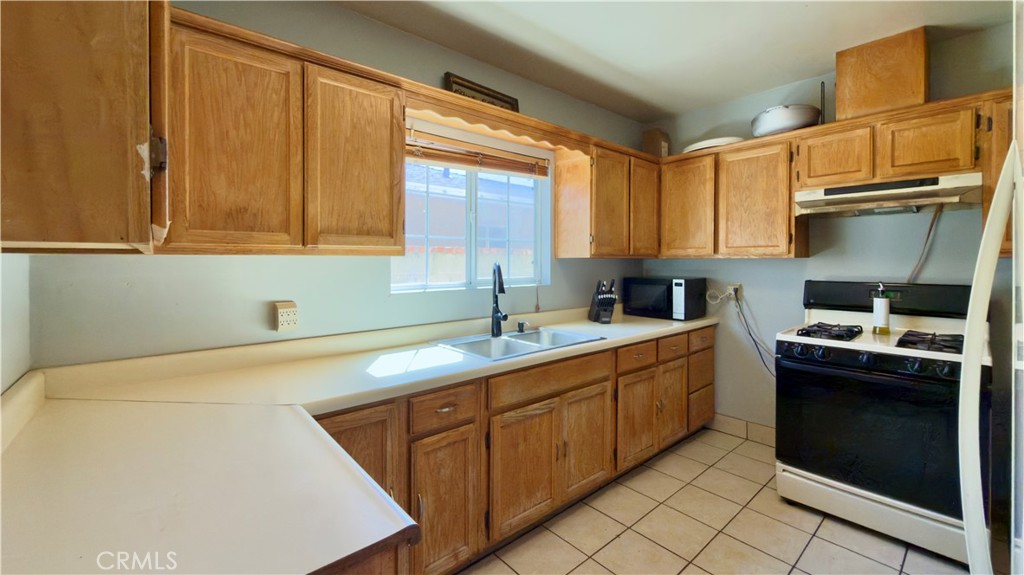 10416 Cayuga Property Photo 13