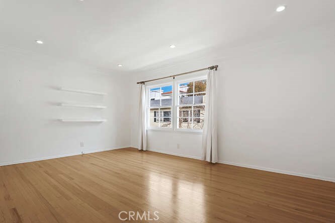 515 San Vicente D Property Photo 5