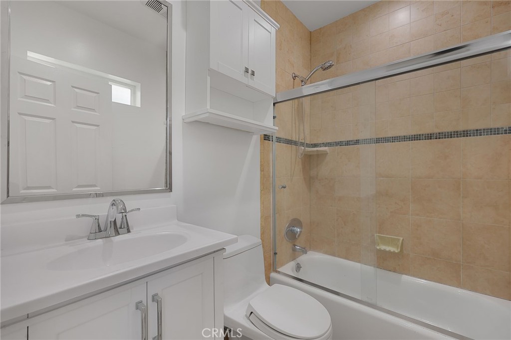 5794 Fairhaven Avenue Property Photo 14