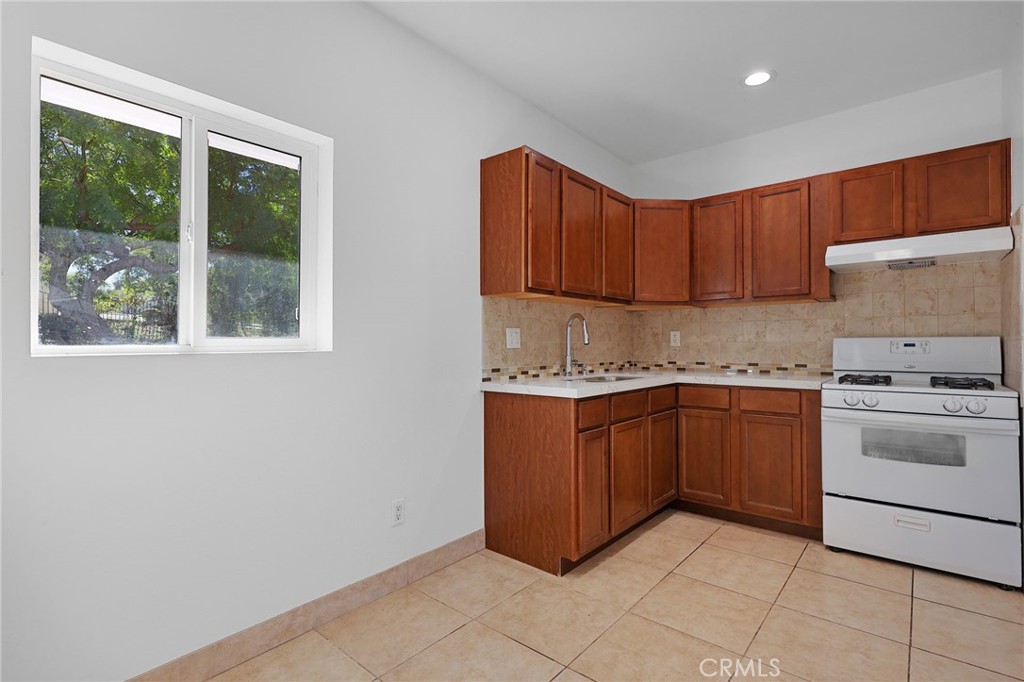 5794 Fairhaven Avenue Property Photo 21