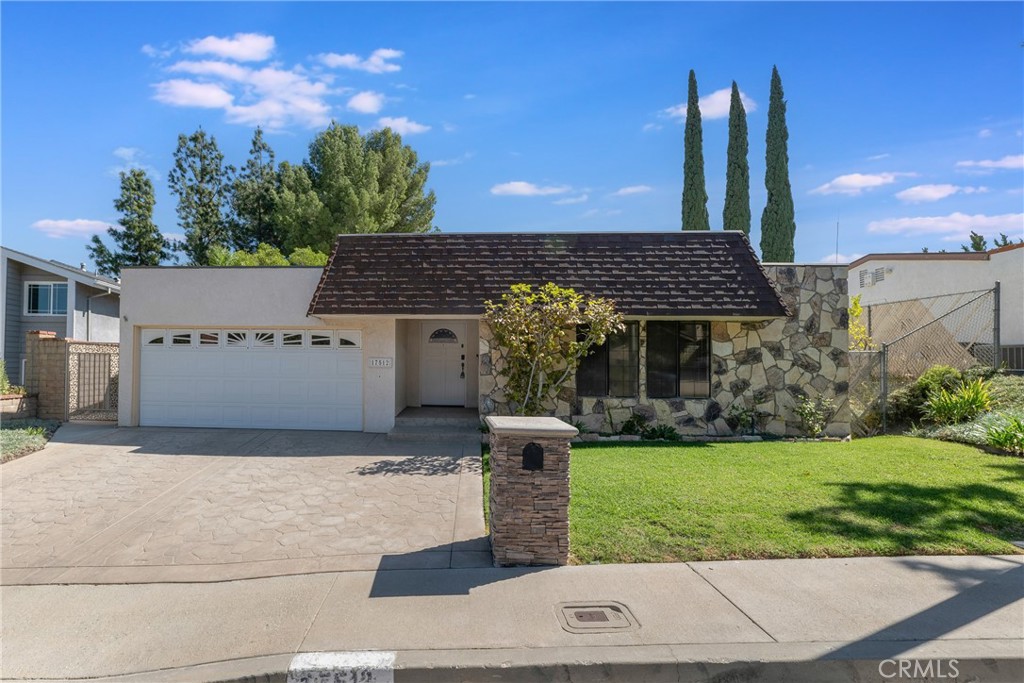 17512 Tuscan Drive Property Photo 1
