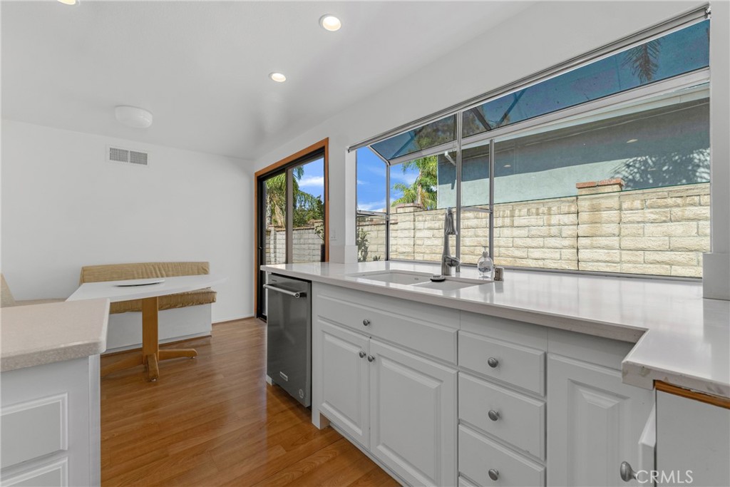 17512 Tuscan Drive Property Photo 4