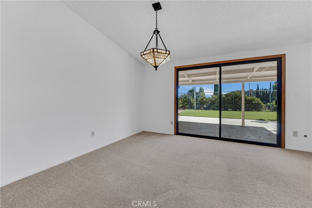 17512 Tuscan Drive Property Photo 16