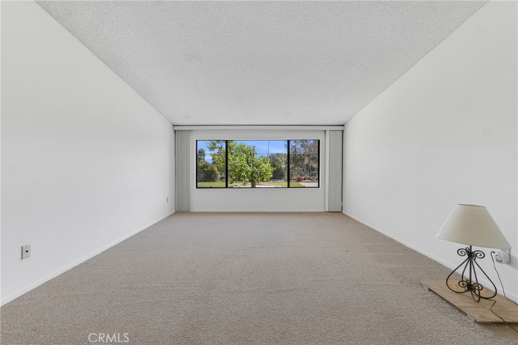17512 Tuscan Drive Property Photo 24