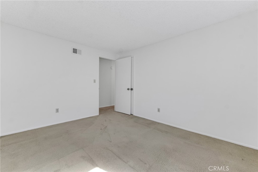 17512 Tuscan Drive Property Photo 34