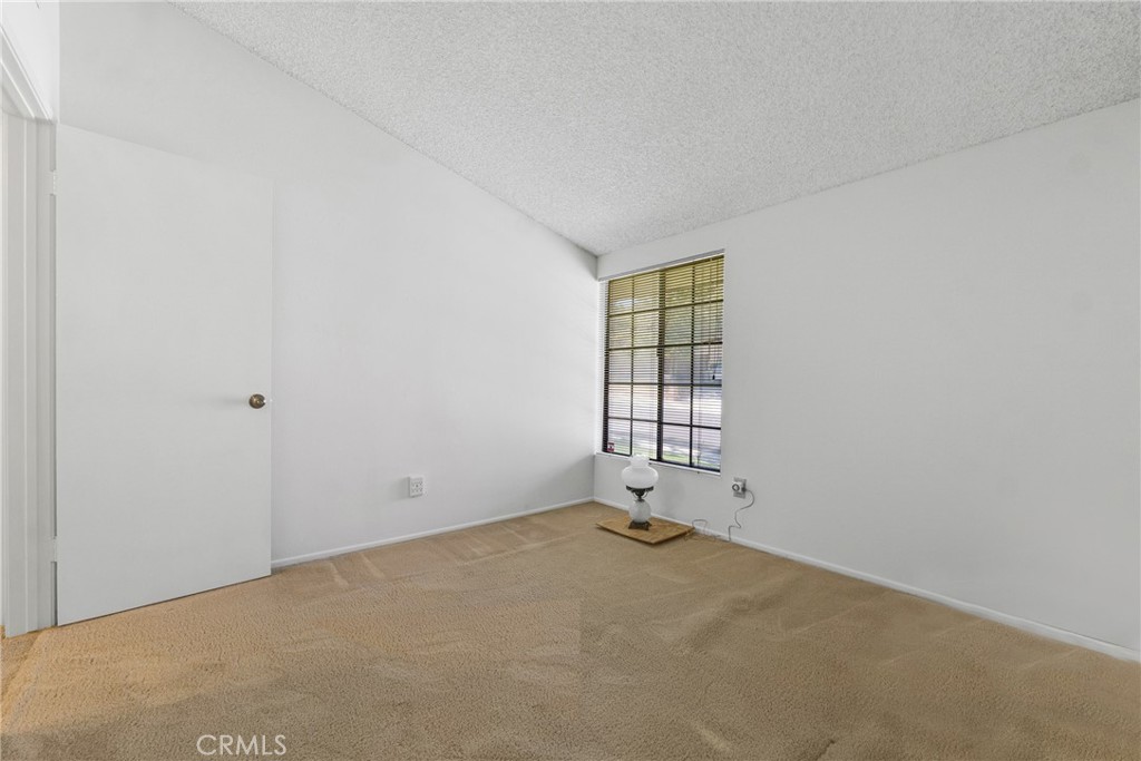 17512 Tuscan Drive Property Photo 39
