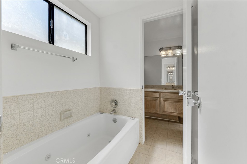17512 Tuscan Drive Property Photo 42