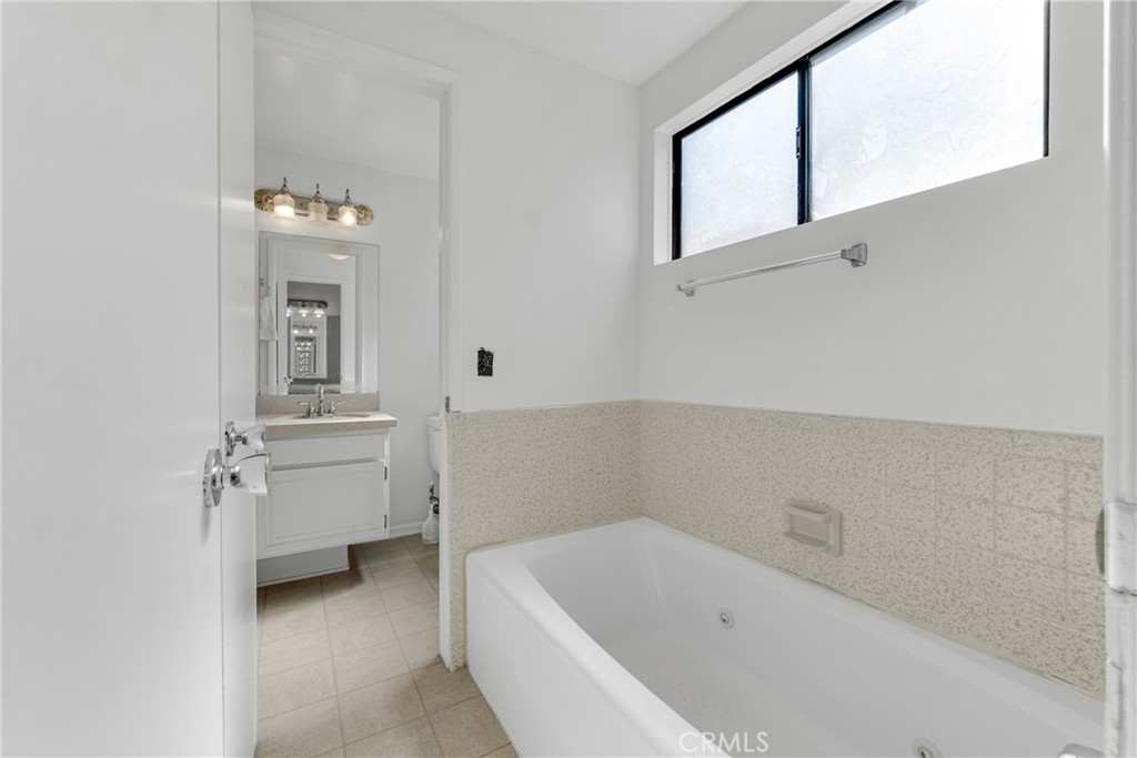 17512 Tuscan Drive Property Photo 43