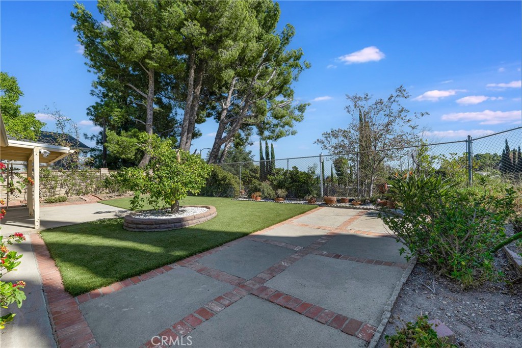17512 Tuscan Drive Property Photo 49