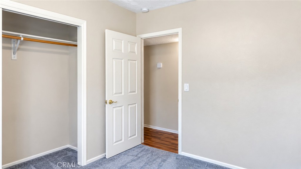 21125 Conklin Property Photo 4