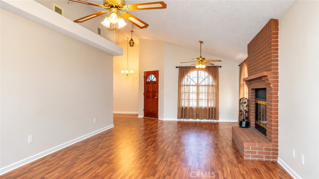 21125 Conklin Property Photo 6