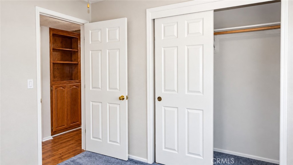 21125 Conklin Property Photo 9