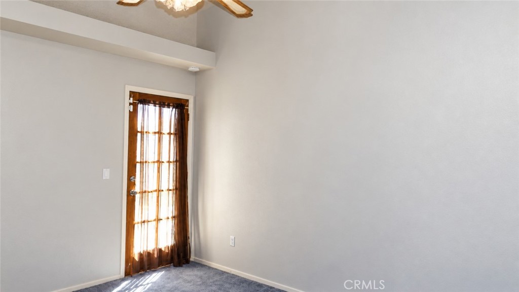 21125 Conklin Property Photo 12
